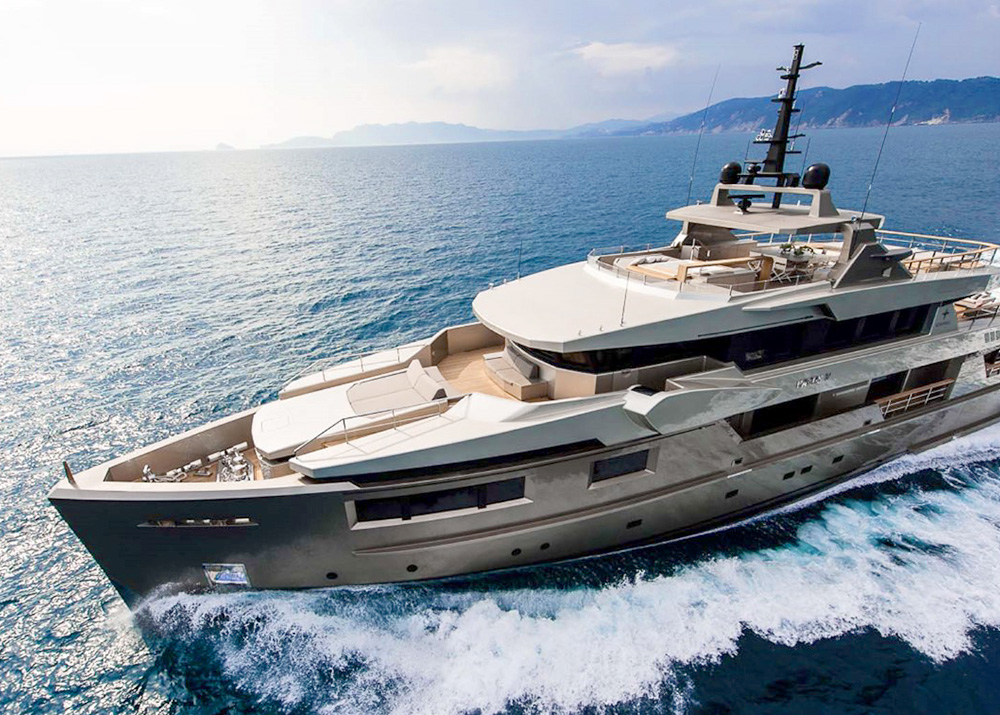 Best Luxury Yachts Charter Services in Oyster Bay NY