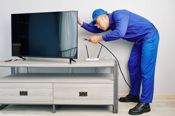 Is Your TV On The Fritz? Check Out Our Top Tips For TV Repair In Dubai!